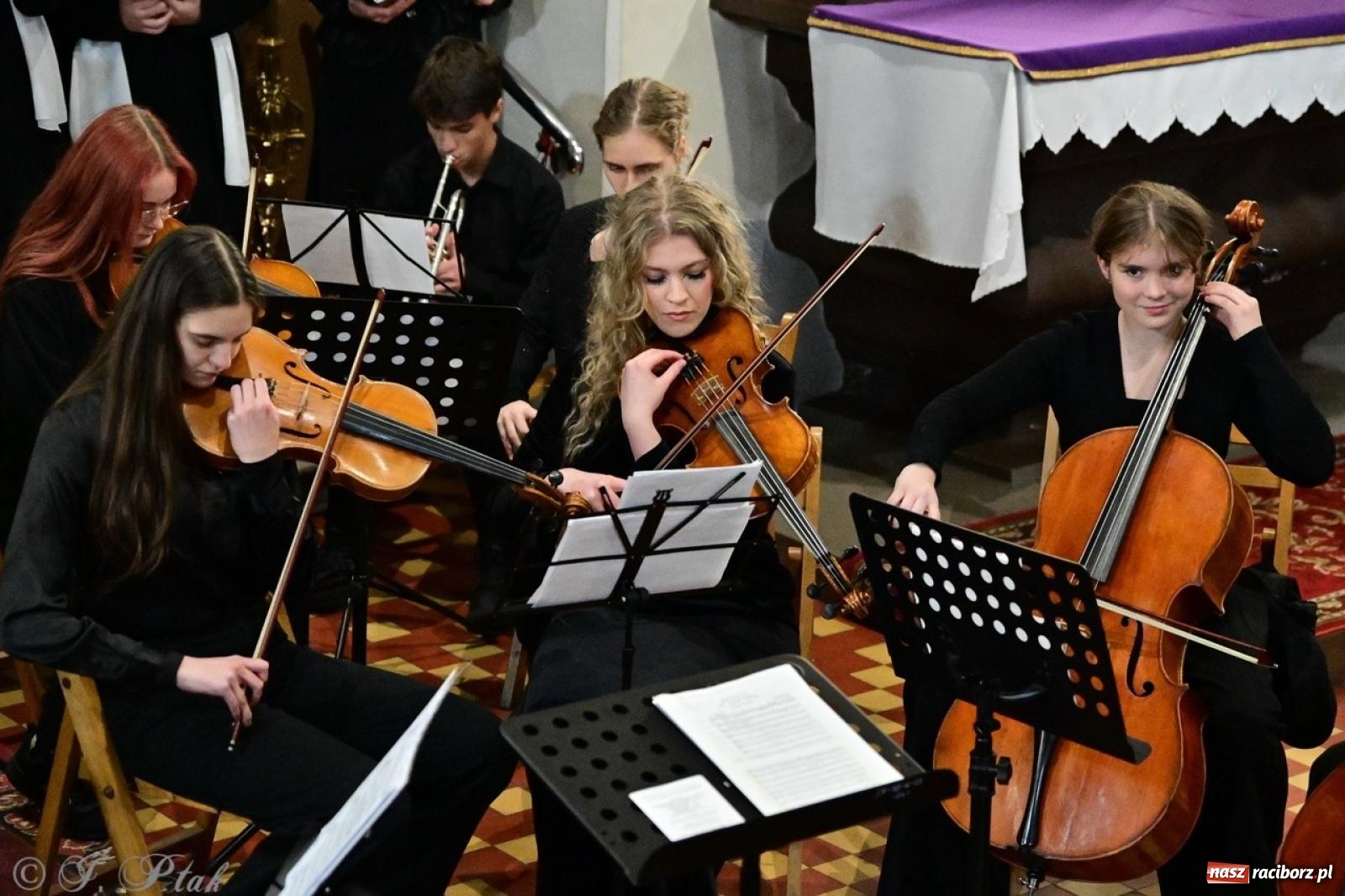 Zdjęcie w galerii na portalu naszraciborz.pl: XXII Dni Ks. Prałata Stefana Pieczki: pierwszy koncert za nami, gala i kolejne wydarzenia wkrótce wiadomości z regionu