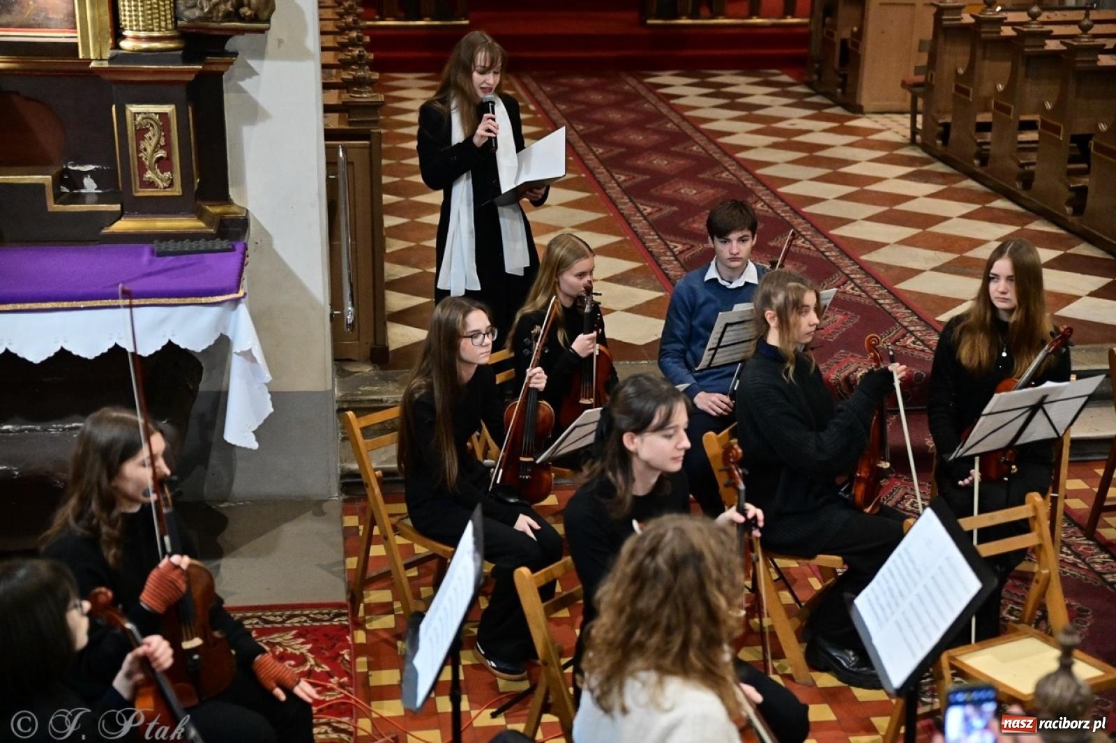Zdjęcie w galerii na portalu naszraciborz.pl: XXII Dni Ks. Prałata Stefana Pieczki: pierwszy koncert za nami, gala i kolejne wydarzenia wkrótce wiadomości z regionu