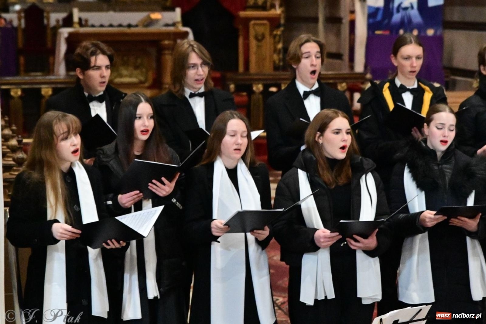 Zdjęcie w galerii na portalu naszraciborz.pl: XXII Dni Ks. Prałata Stefana Pieczki: pierwszy koncert za nami, gala i kolejne wydarzenia wkrótce wiadomości z regionu