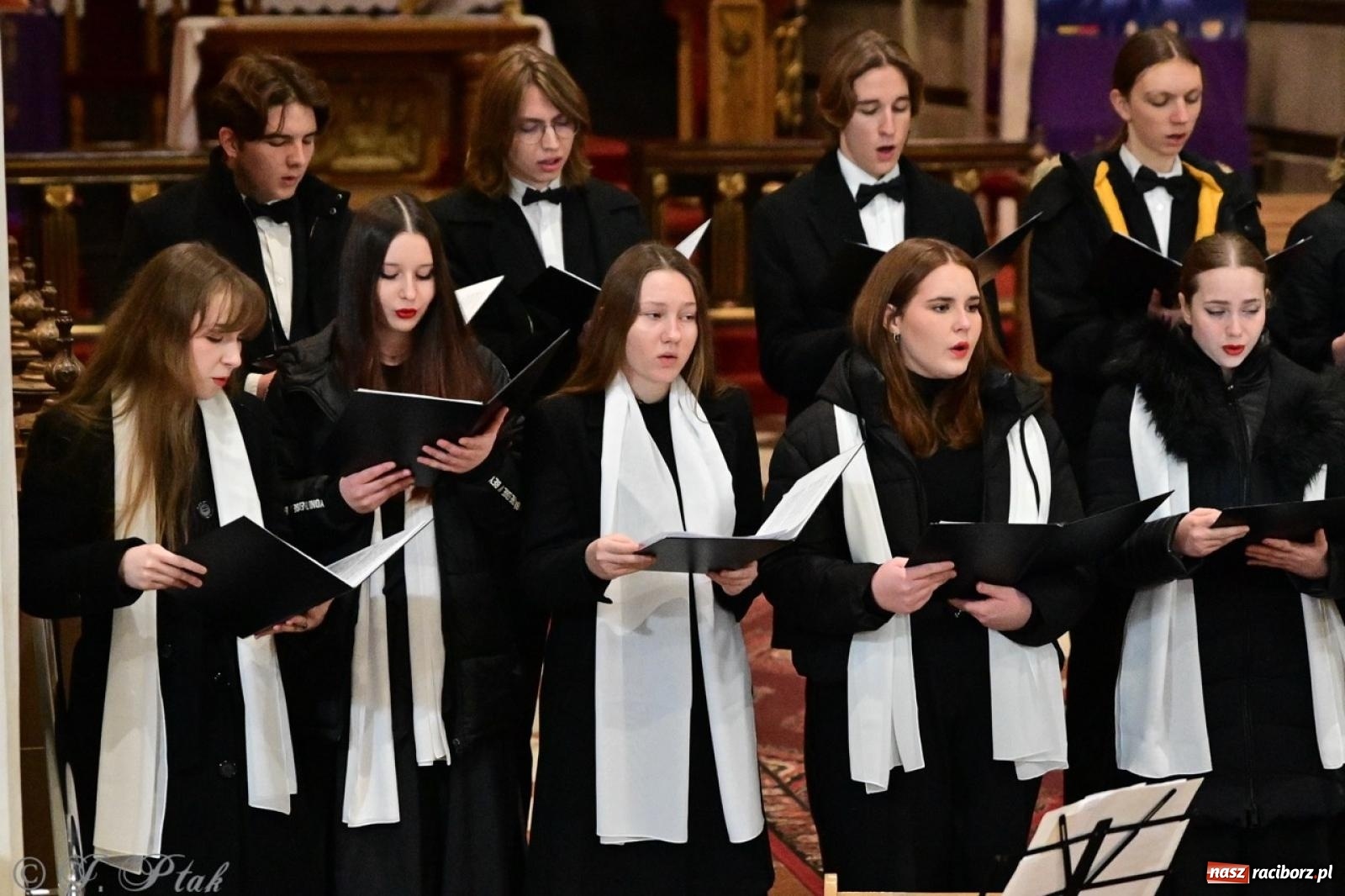 Zdjęcie w galerii na portalu naszraciborz.pl: XXII Dni Ks. Prałata Stefana Pieczki: pierwszy koncert za nami, gala i kolejne wydarzenia wkrótce wiadomości z regionu