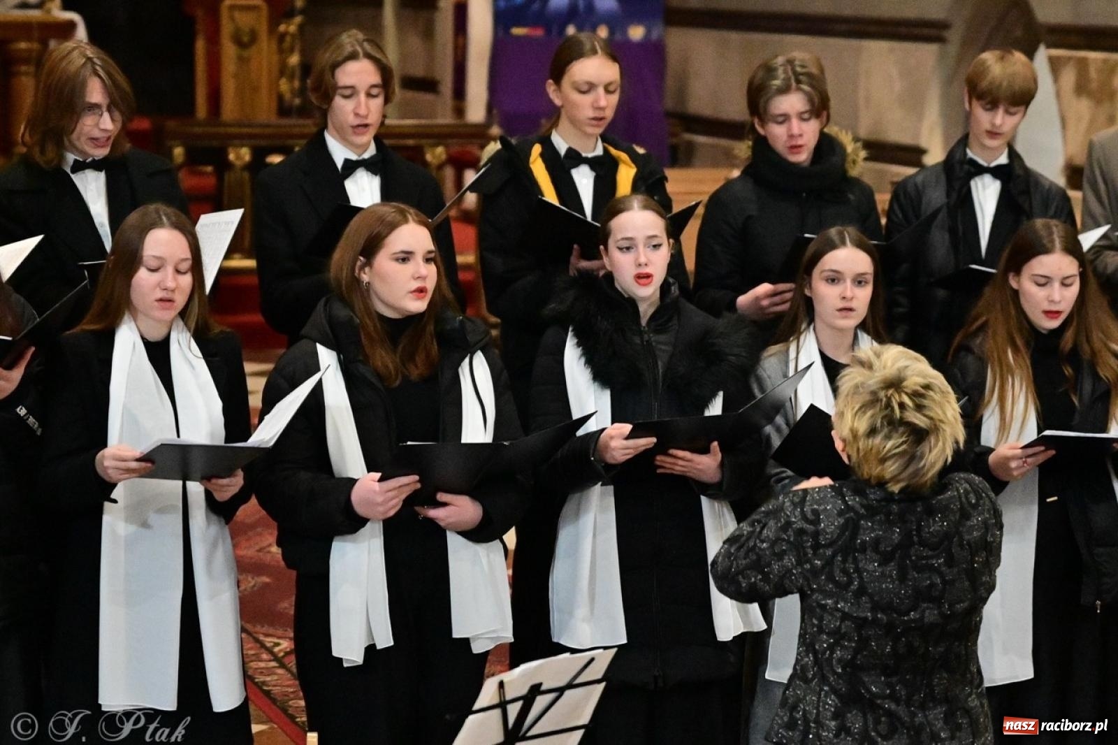 Zdjęcie w galerii na portalu naszraciborz.pl: XXII Dni Ks. Prałata Stefana Pieczki: pierwszy koncert za nami, gala i kolejne wydarzenia wkrótce wiadomości z regionu