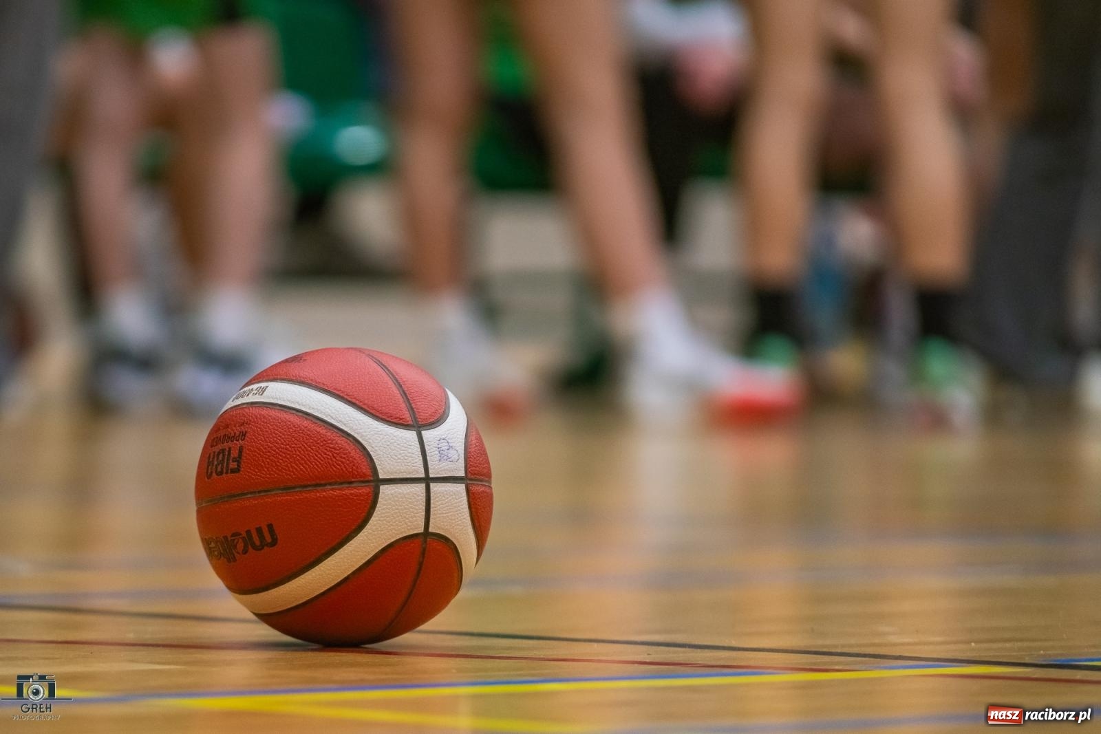 Zdjęcie w galerii na portalu naszraciborz.pl: Dobry początek, fatalna końcówka. RKK AZS Racibórz na tarczy we własnej hali [FOTO i WIDEO] wiadomości z regionu