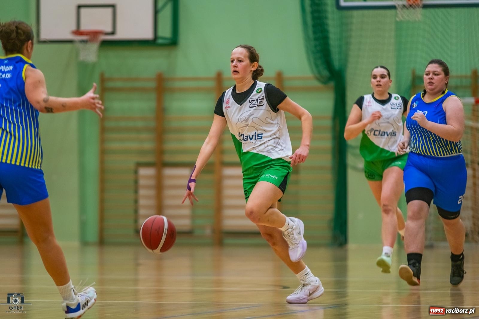 Zdjęcie w galerii na portalu naszraciborz.pl: Dobry początek, fatalna końcówka. RKK AZS Racibórz na tarczy we własnej hali [FOTO i WIDEO] wiadomości z regionu