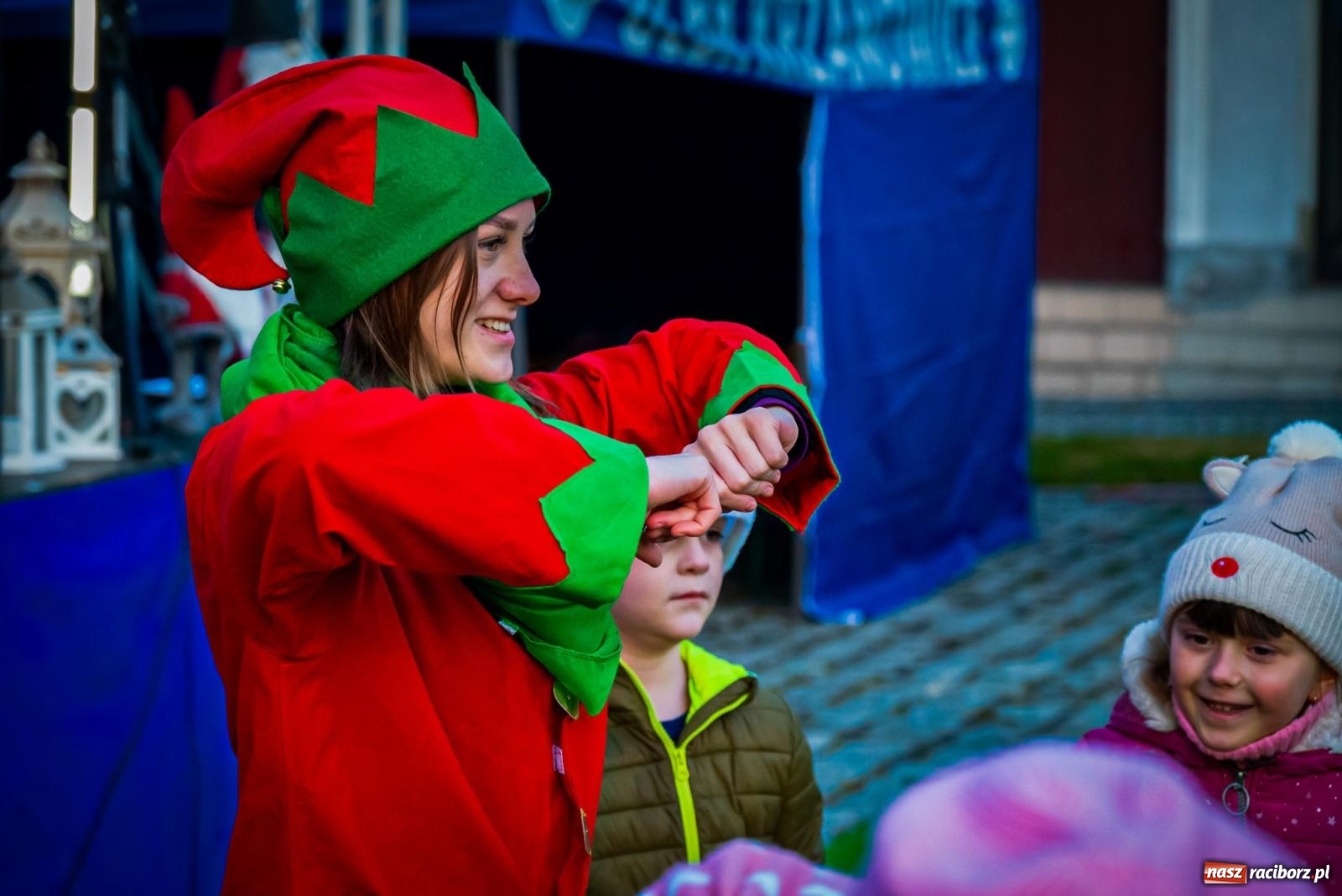 Zdjęcie w galerii na portalu naszraciborz.pl: W Krzanowicach uroczyście rozświetlono choinkę [FOTO i WIDEO] wiadomości z regionu