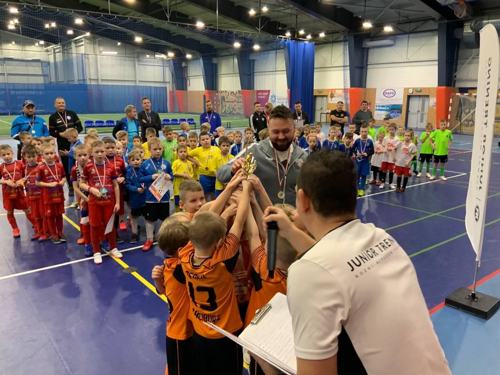 Zdjęcie w galerii na portalu naszraciborz.pl: Junior Futsal Cup. Turniej dla rocznika 2017 za nami [FOTO] wiadomości z regionu