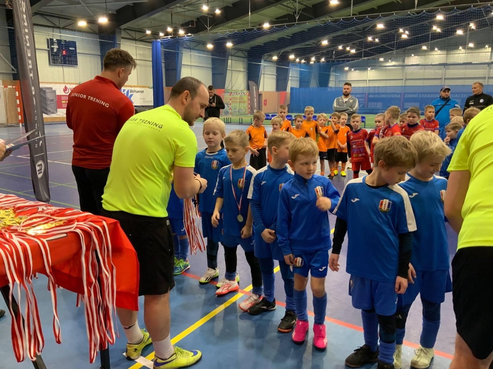 Zdjęcie w galerii na portalu naszraciborz.pl: Junior Futsal Cup. Turniej dla rocznika 2017 za nami [FOTO] wiadomości z regionu