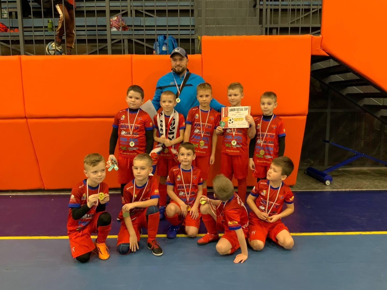 Zdjęcie w galerii na portalu naszraciborz.pl: Junior Futsal Cup. Turniej dla rocznika 2017 za nami [FOTO] wiadomości z regionu