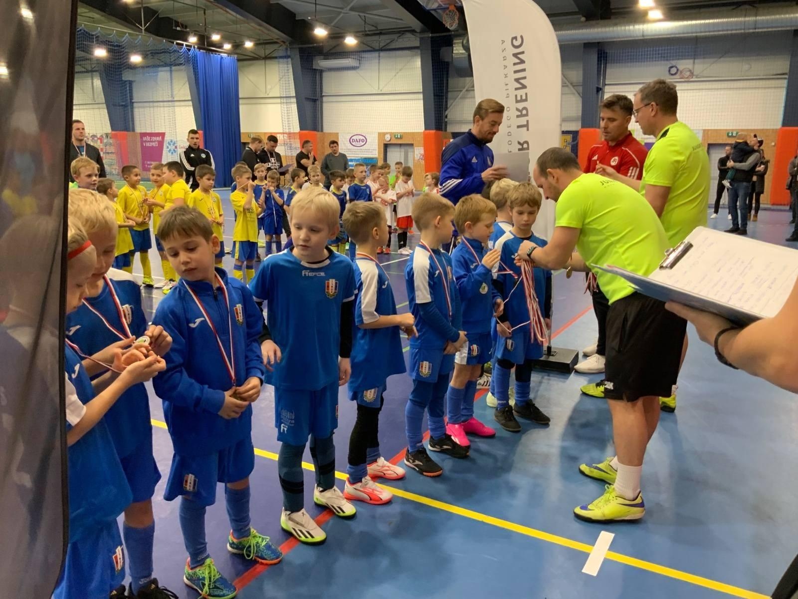 Zdjęcie w galerii na portalu naszraciborz.pl: Junior Futsal Cup. Turniej dla rocznika 2017 za nami [FOTO] wiadomości z regionu