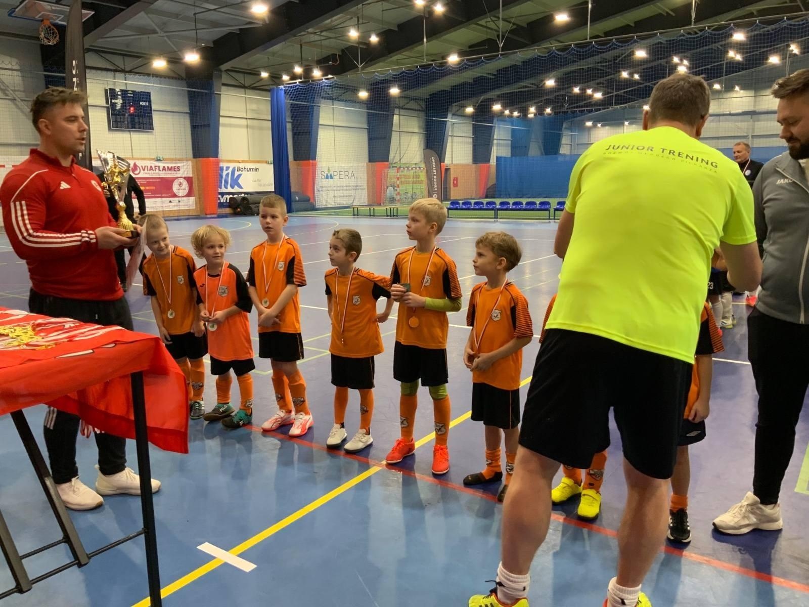 Zdjęcie w galerii na portalu naszraciborz.pl: Junior Futsal Cup. Turniej dla rocznika 2017 za nami [FOTO] wiadomości z regionu