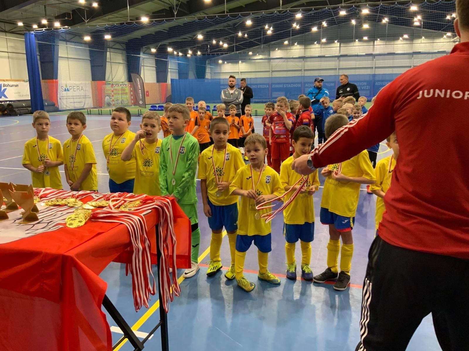 Zdjęcie w galerii na portalu naszraciborz.pl: Junior Futsal Cup. Turniej dla rocznika 2017 za nami [FOTO] wiadomości z regionu