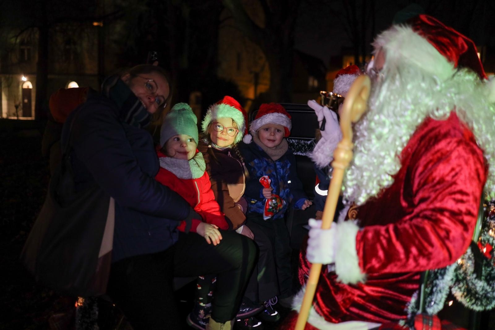 Zdjęcie w galerii na portalu naszraciborz.pl: Mali Odkrywcy Sztuki z RCK wiadomości z regionu
