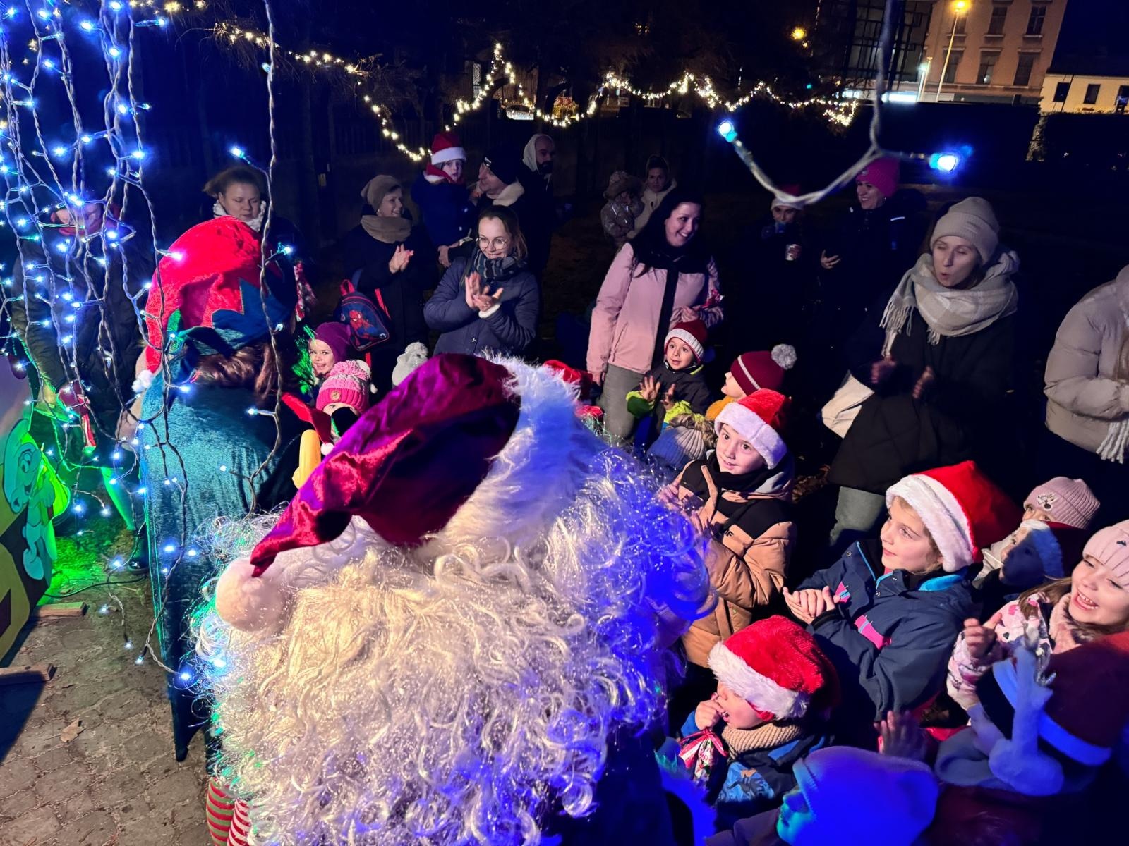 Zdjęcie w galerii na portalu naszraciborz.pl: Mali Odkrywcy Sztuki z RCK wiadomości z regionu