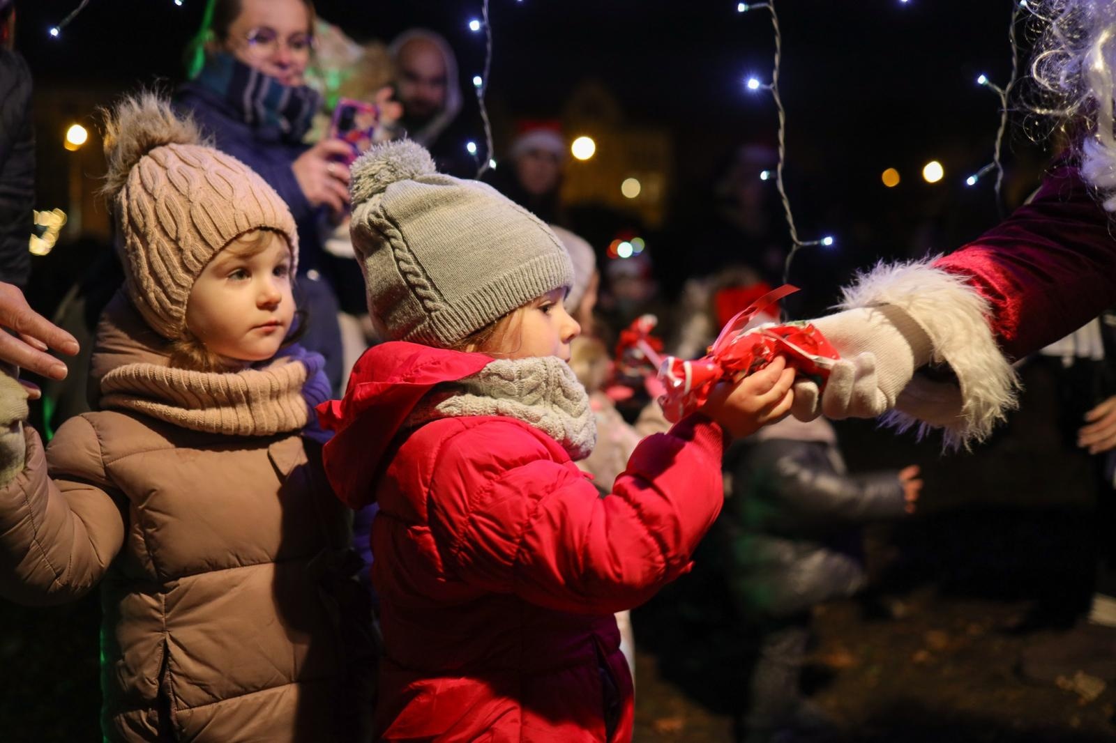 Zdjęcie w galerii na portalu naszraciborz.pl: Mali Odkrywcy Sztuki z RCK wiadomości z regionu