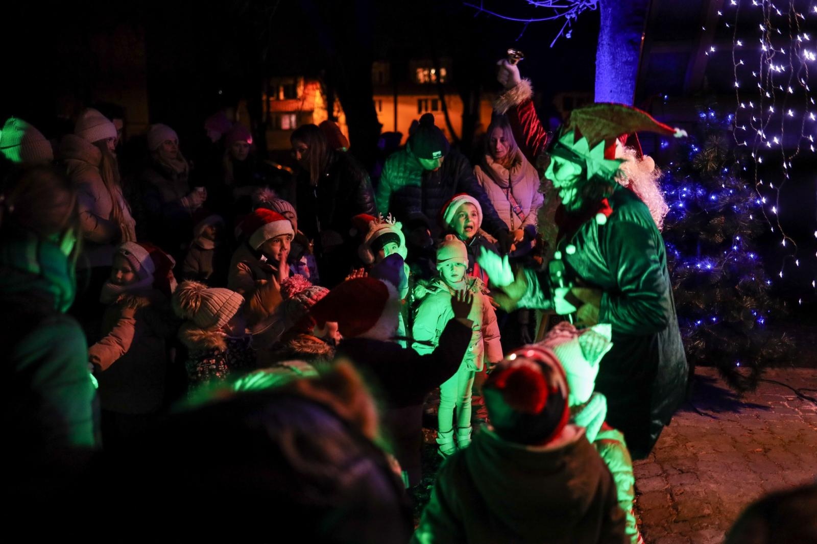 Zdjęcie w galerii na portalu naszraciborz.pl: Mali Odkrywcy Sztuki z RCK wiadomości z regionu