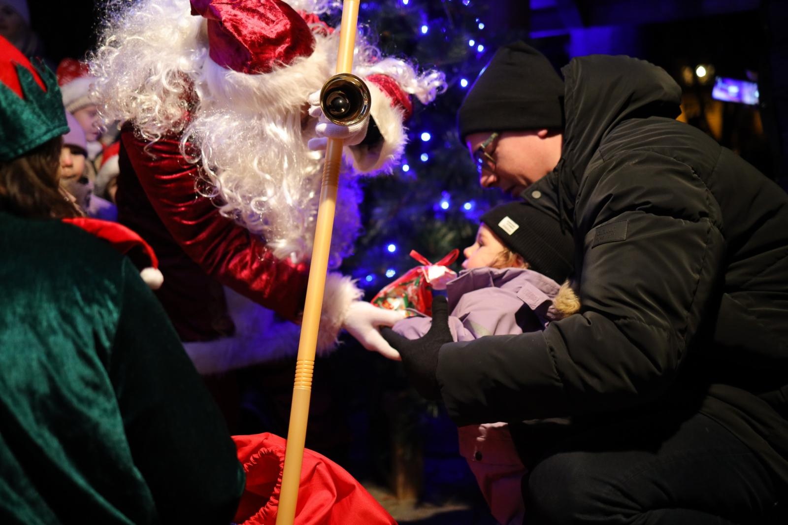 Zdjęcie w galerii na portalu naszraciborz.pl: Mali Odkrywcy Sztuki z RCK wiadomości z regionu