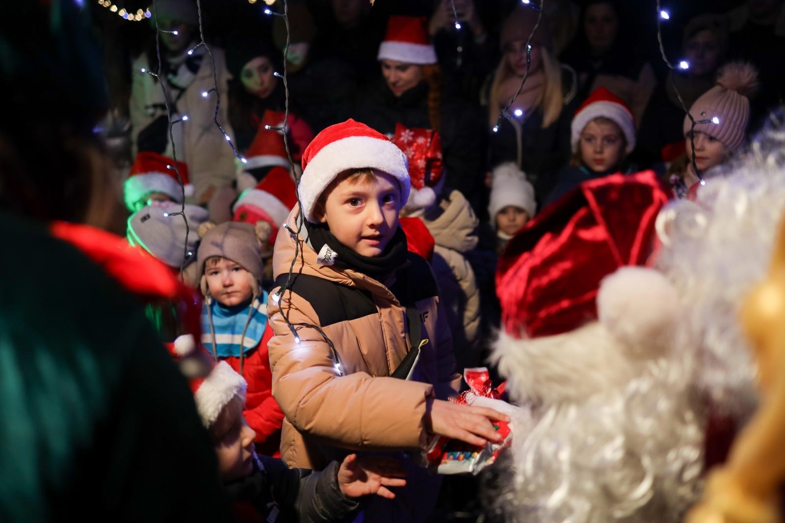 Zdjęcie w galerii na portalu naszraciborz.pl: Mali Odkrywcy Sztuki z RCK wiadomości z regionu