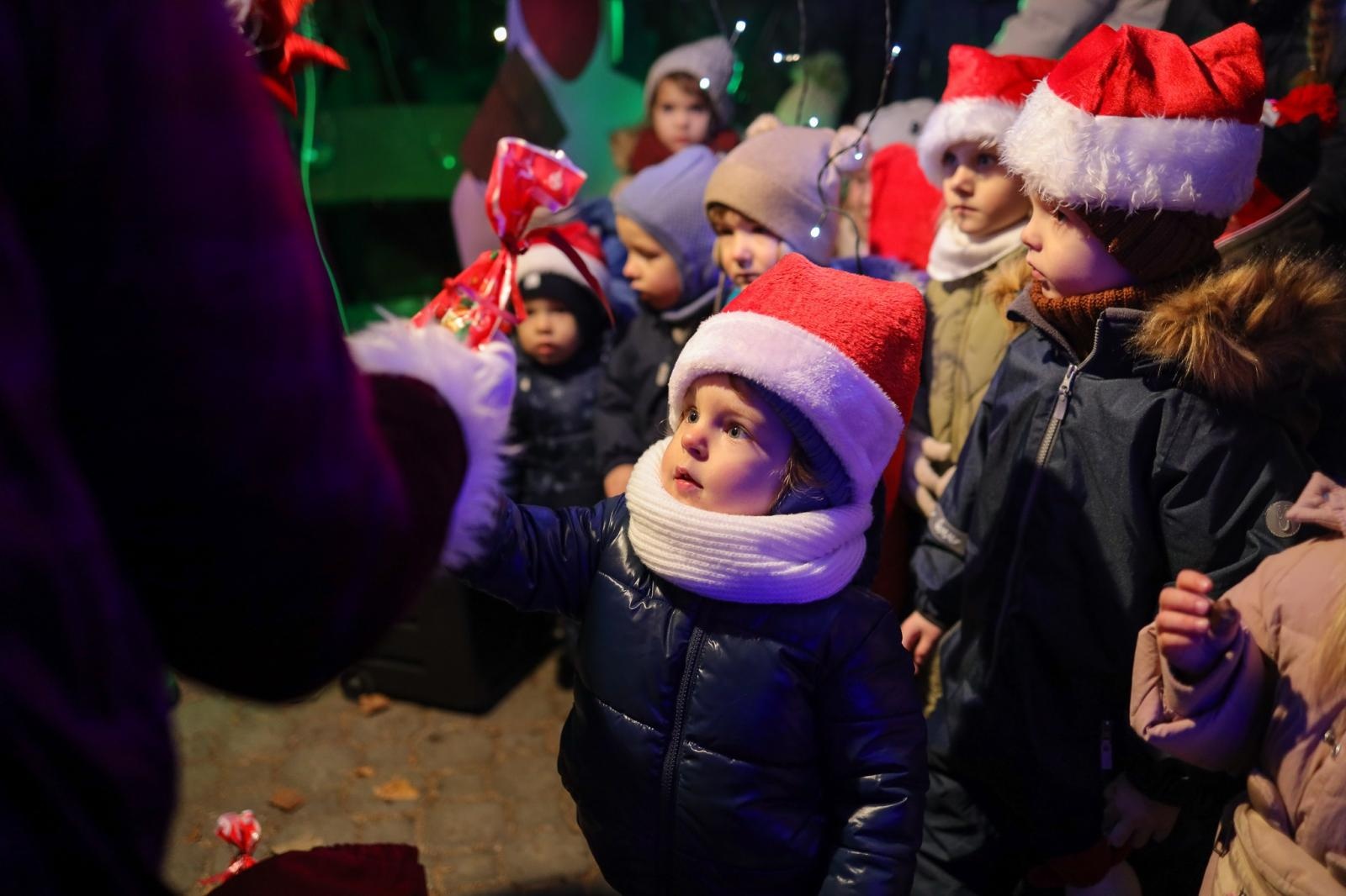 Zdjęcie w galerii na portalu naszraciborz.pl: Mali Odkrywcy Sztuki z RCK wiadomości z regionu