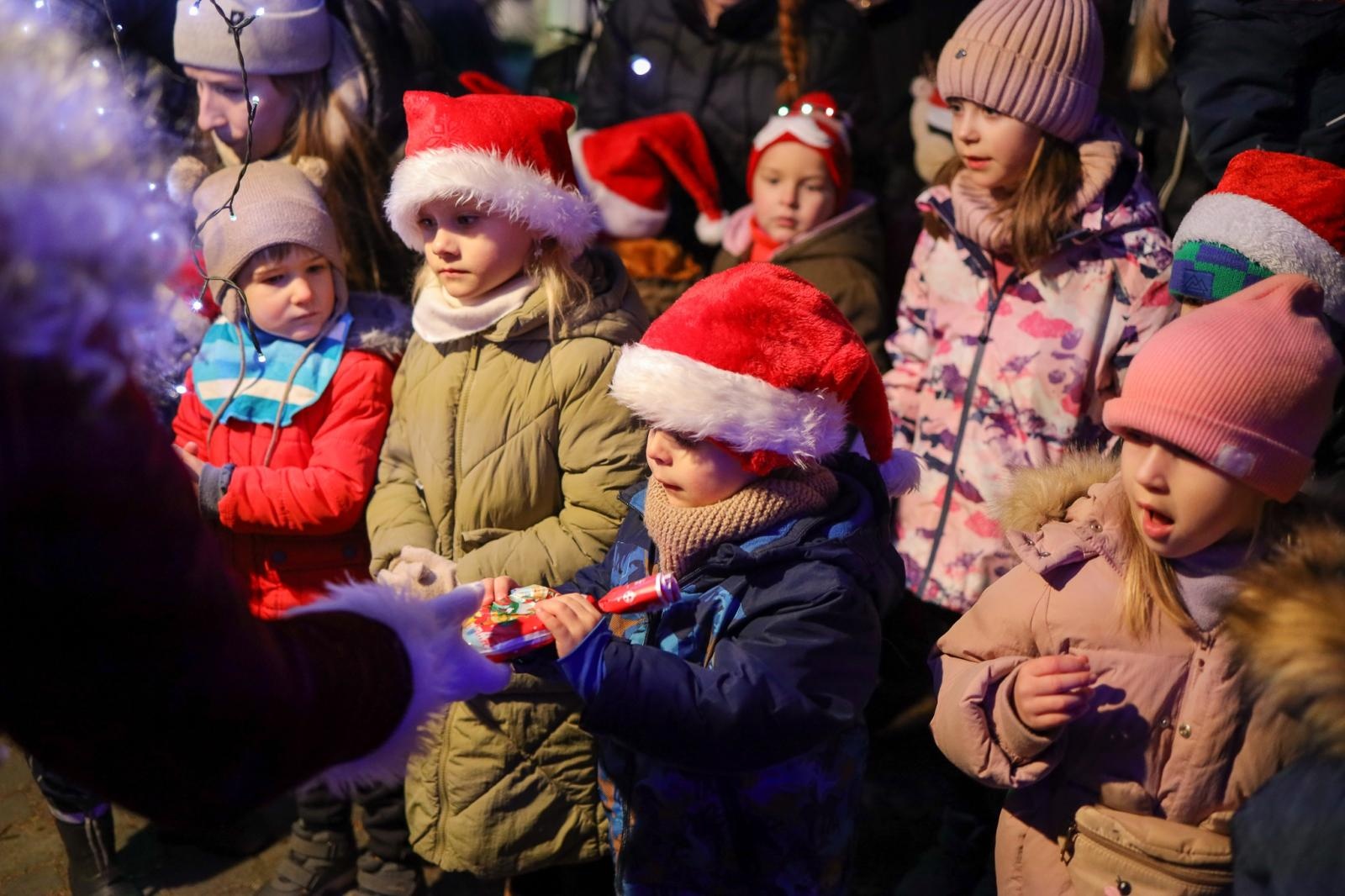 Zdjęcie w galerii na portalu naszraciborz.pl: Mali Odkrywcy Sztuki z RCK wiadomości z regionu