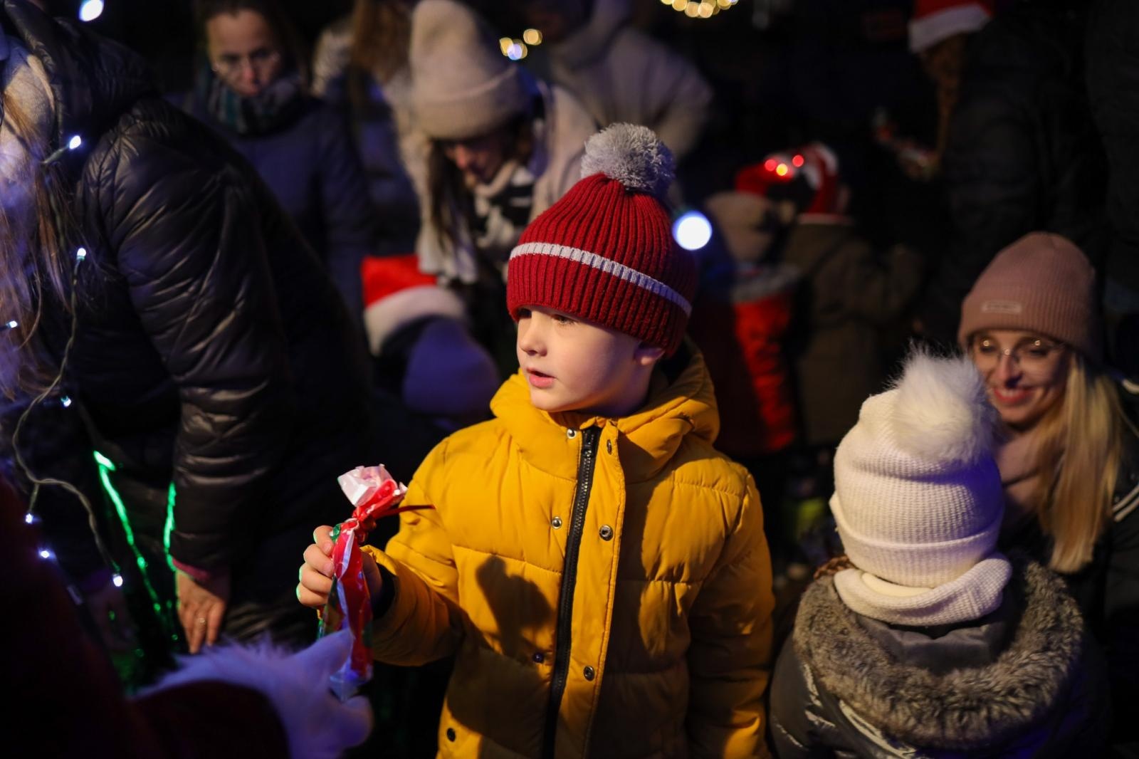 Zdjęcie w galerii na portalu naszraciborz.pl: Mali Odkrywcy Sztuki z RCK wiadomości z regionu