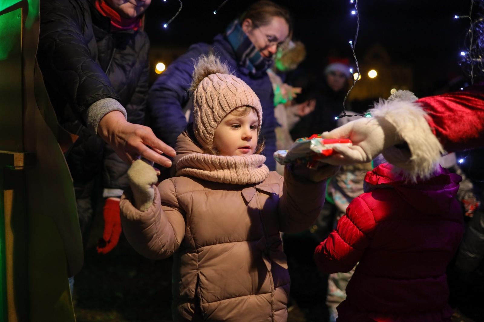 Zdjęcie w galerii na portalu naszraciborz.pl: Mali Odkrywcy Sztuki z RCK wiadomości z regionu