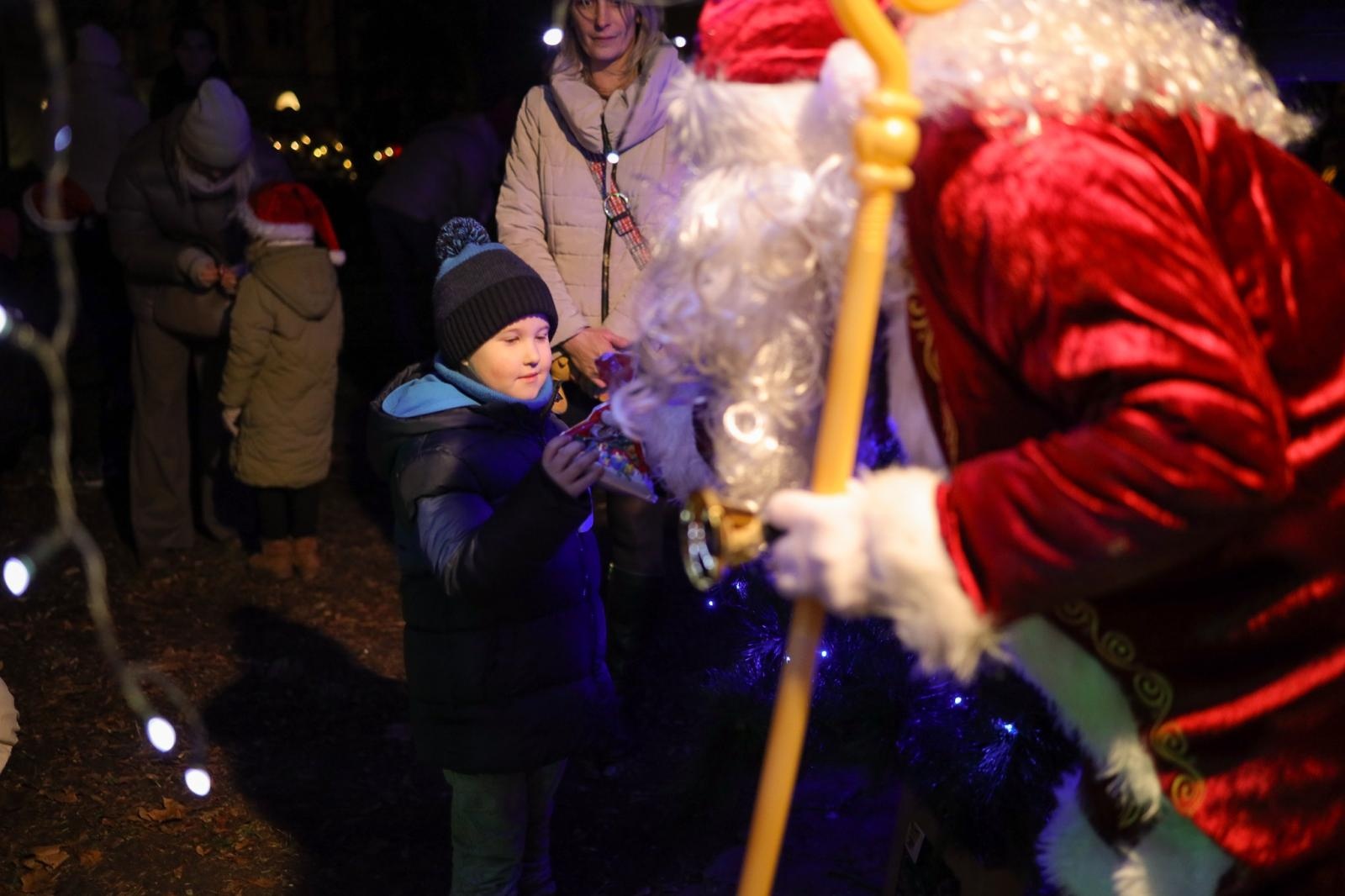 Zdjęcie w galerii na portalu naszraciborz.pl: Mali Odkrywcy Sztuki z RCK wiadomości z regionu
