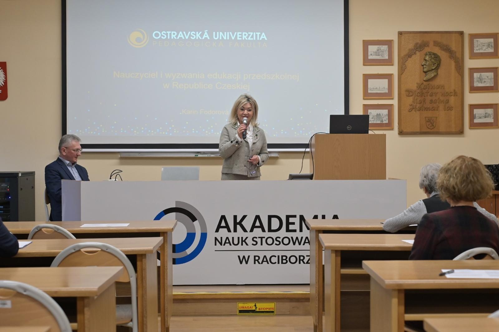 Zdjęcie w galerii na portalu naszraciborz.pl: XVIII Raciborskie Seminarium Pedagogiczne: Refleksja nad wyzwaniami edukacji [FOTO i WIDEO] wiadomości z regionu
