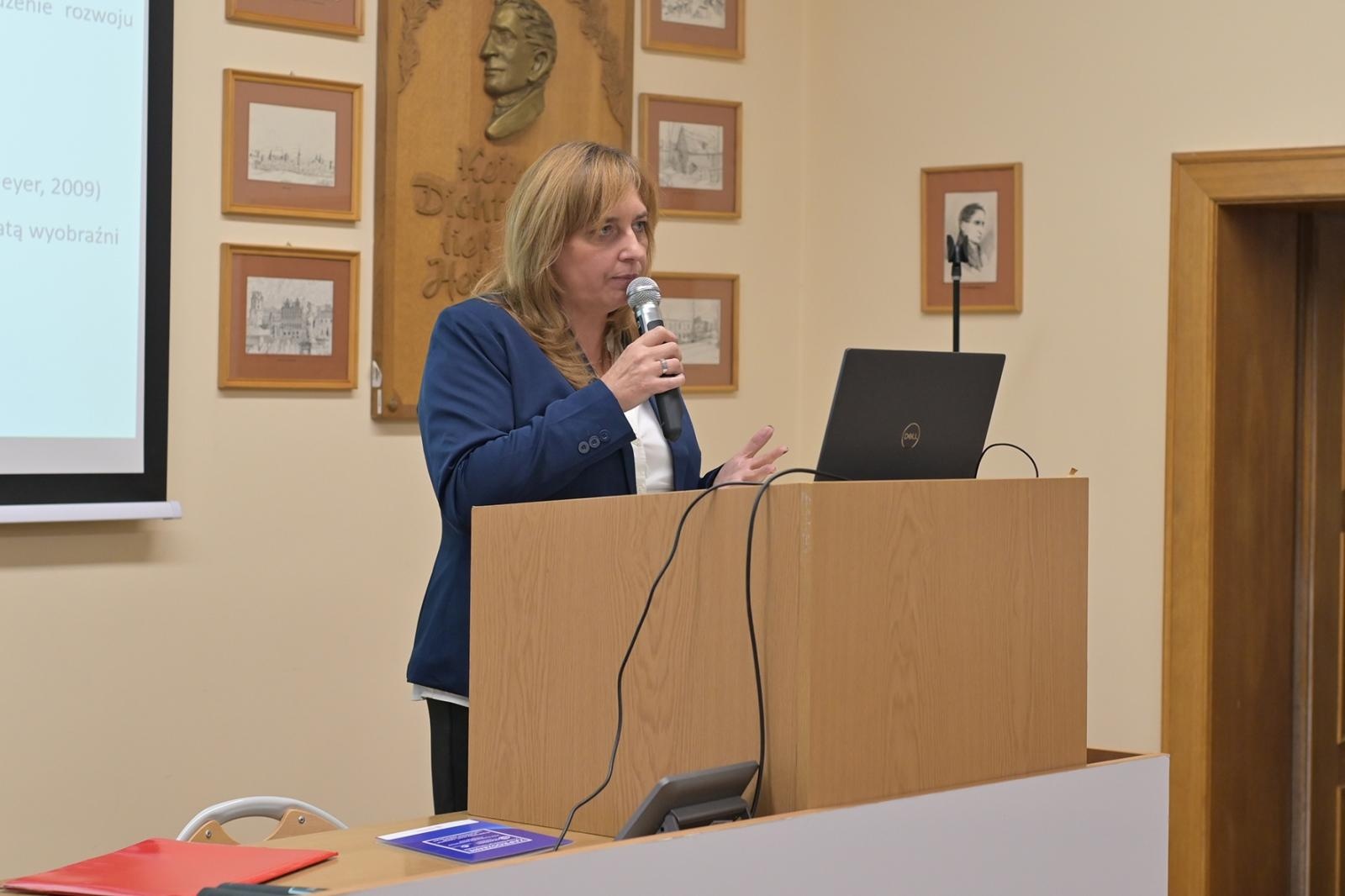 Zdjęcie w galerii na portalu naszraciborz.pl: XVIII Raciborskie Seminarium Pedagogiczne: Refleksja nad wyzwaniami edukacji [FOTO i WIDEO] wiadomości z regionu