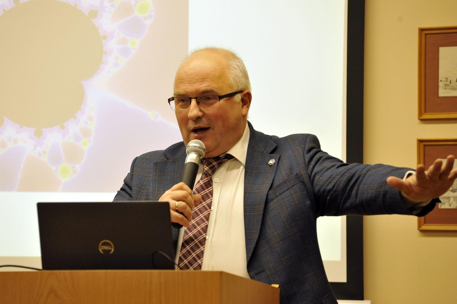 Zdjęcie w galerii na portalu naszraciborz.pl: XVIII Raciborskie Seminarium Pedagogiczne: Refleksja nad wyzwaniami edukacji [FOTO i WIDEO] wiadomości z regionu