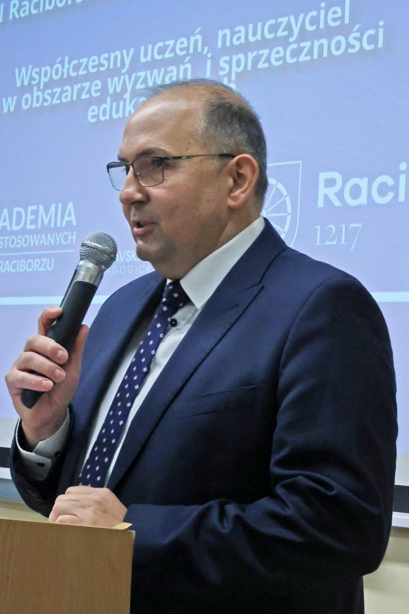 Zdjęcie w galerii na portalu naszraciborz.pl: XVIII Raciborskie Seminarium Pedagogiczne: Refleksja nad wyzwaniami edukacji [FOTO i WIDEO] wiadomości z regionu