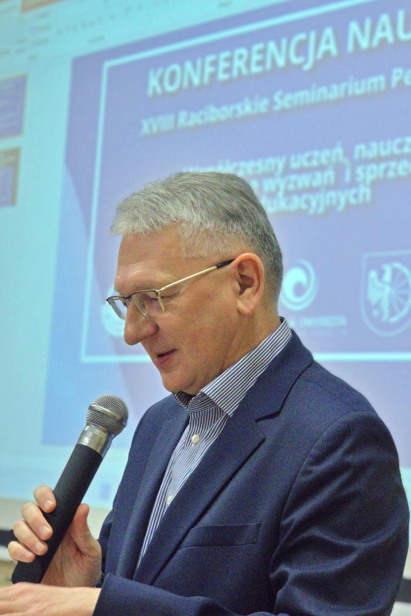 Zdjęcie w galerii na portalu naszraciborz.pl: XVIII Raciborskie Seminarium Pedagogiczne: Refleksja nad wyzwaniami edukacji [FOTO i WIDEO] wiadomości z regionu