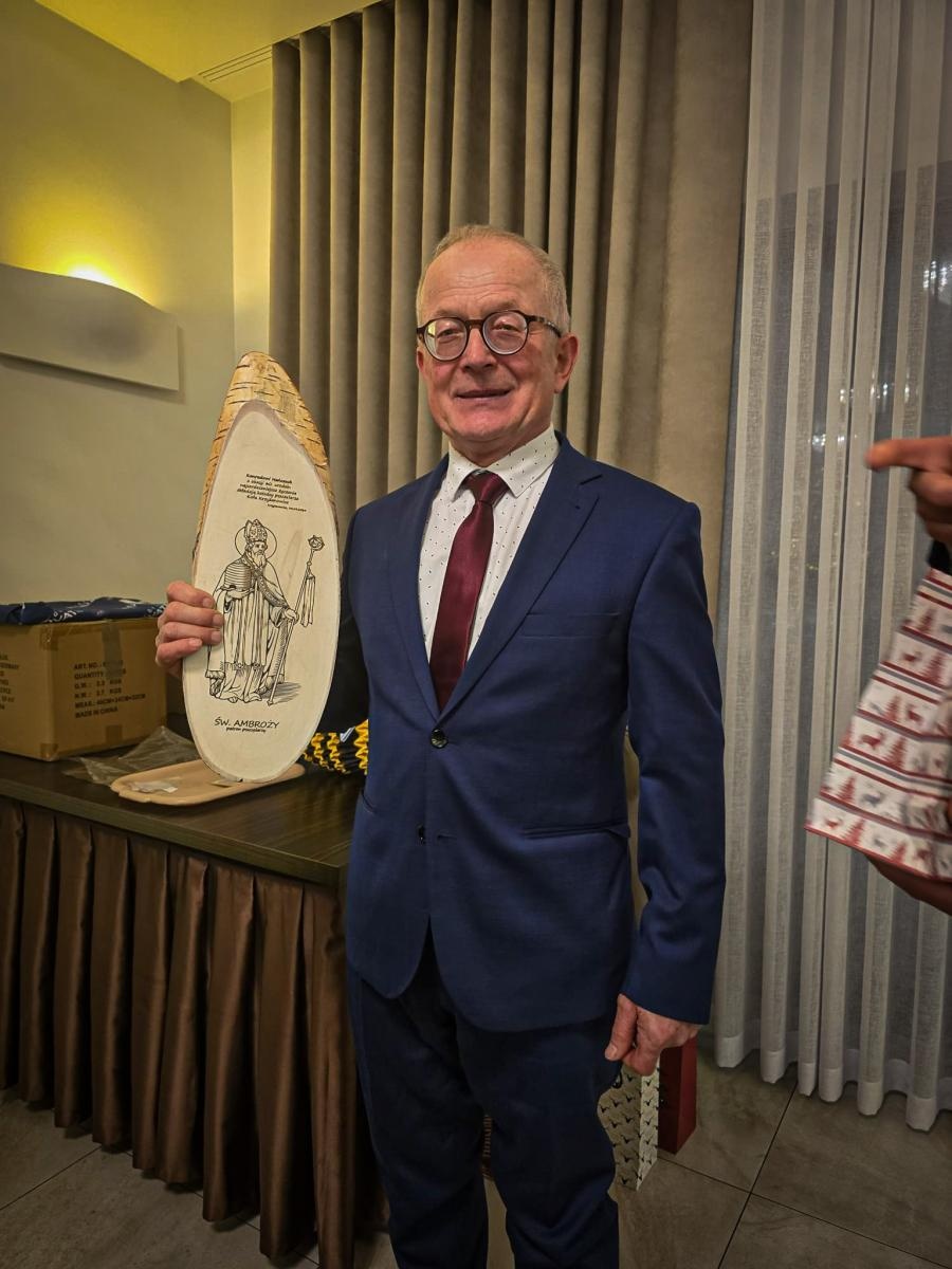 Zdjęcie w galerii na portalu naszraciborz.pl: Pszczelarze z gminy Krzyżanowice świętowali 70-lecie swojego koła wiadomości z regionu