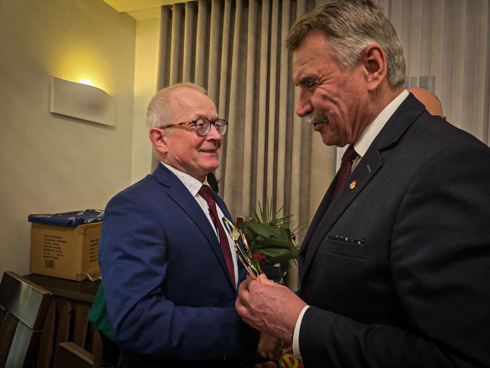 Zdjęcie w galerii na portalu naszraciborz.pl: Pszczelarze z gminy Krzyżanowice świętowali 70-lecie swojego koła wiadomości z regionu