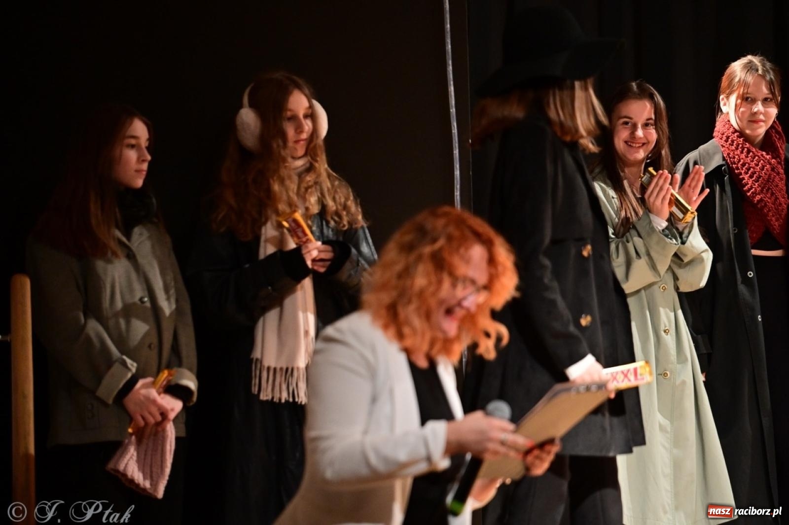 Zdjęcie w galerii na portalu naszraciborz.pl: Magiczny wieczór w Młodzieżowym Domu Kultury wiadomości z regionu