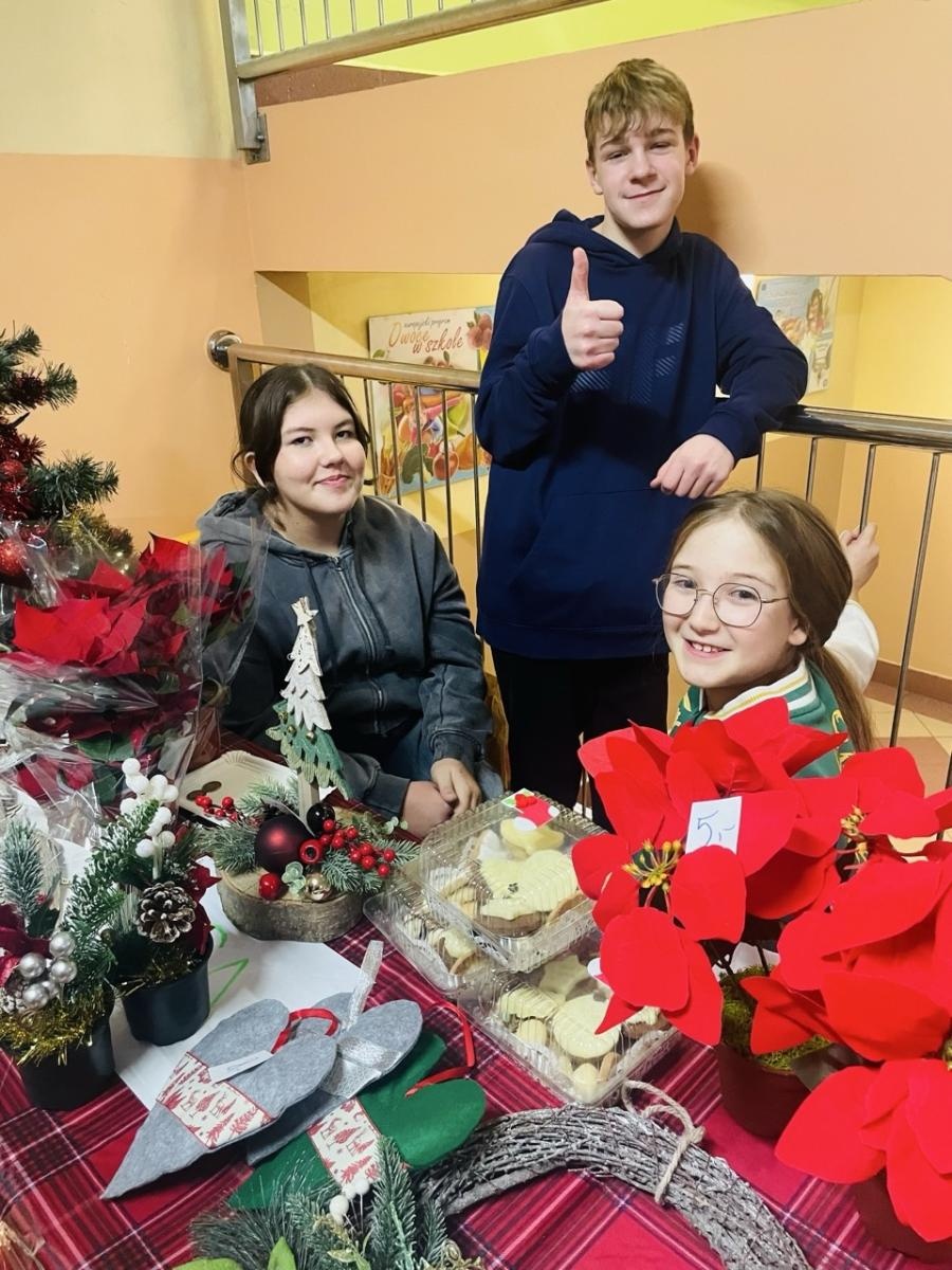 Zdjęcie w galerii na portalu naszraciborz.pl: Świąteczna magia w SP nr 13 [FOTO] wiadomości z regionu