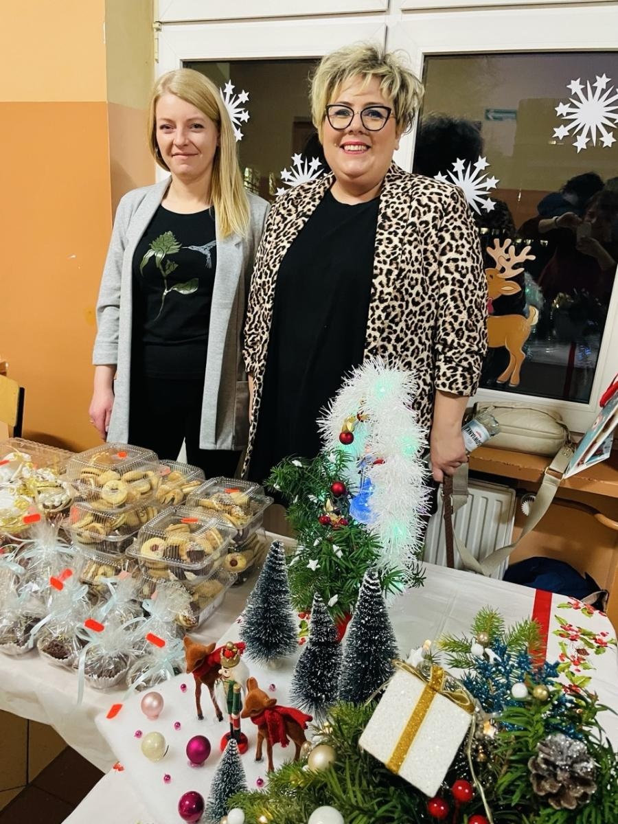 Zdjęcie w galerii na portalu naszraciborz.pl: Świąteczna magia w SP nr 13 [FOTO] wiadomości z regionu