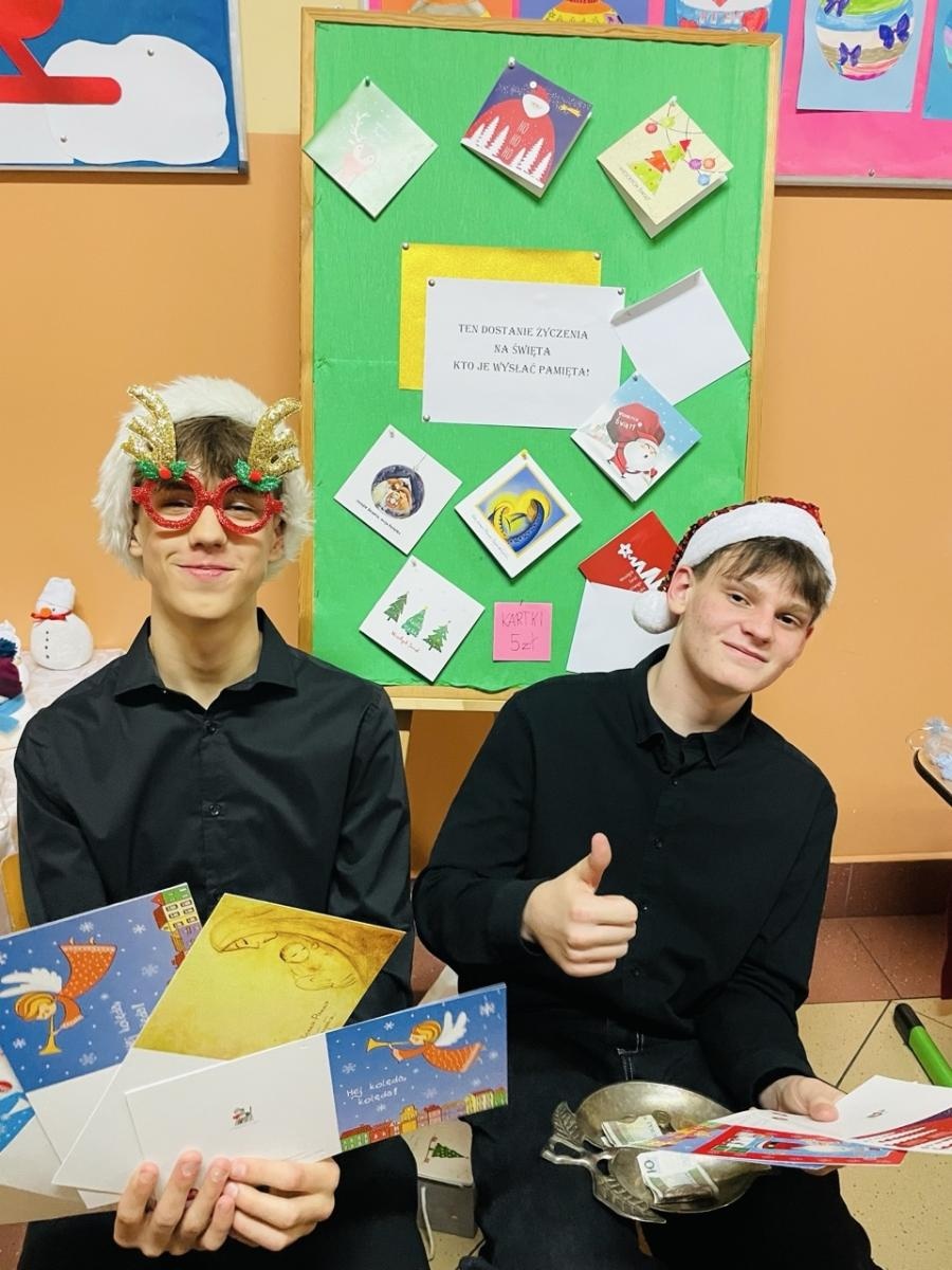 Zdjęcie w galerii na portalu naszraciborz.pl: Świąteczna magia w SP nr 13 [FOTO] wiadomości z regionu