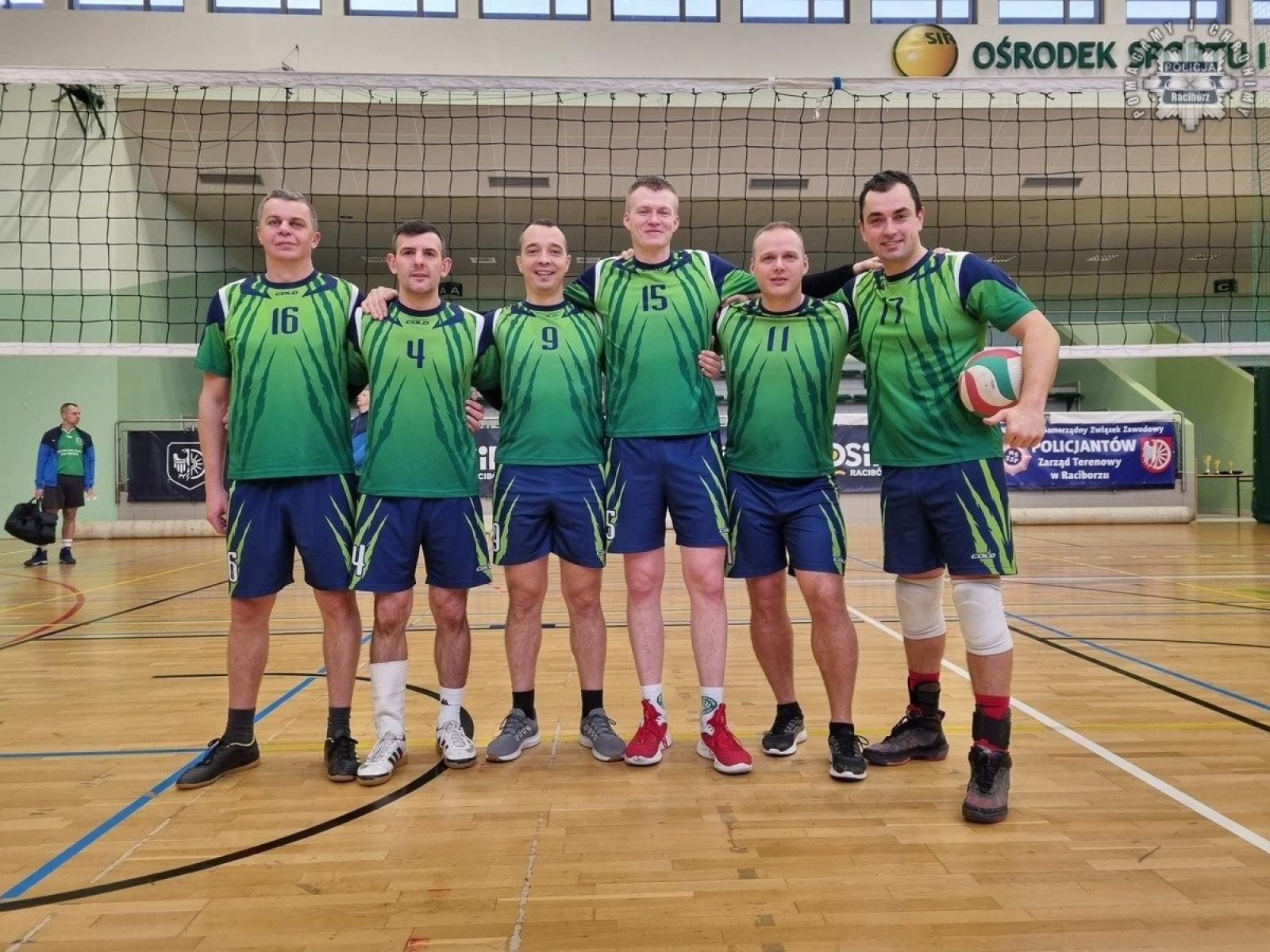 Zdjęcie w galerii na portalu naszraciborz.pl: Siatkarskie zmagania służb mundurowych [FOTO i WIDEO] wiadomości z regionu