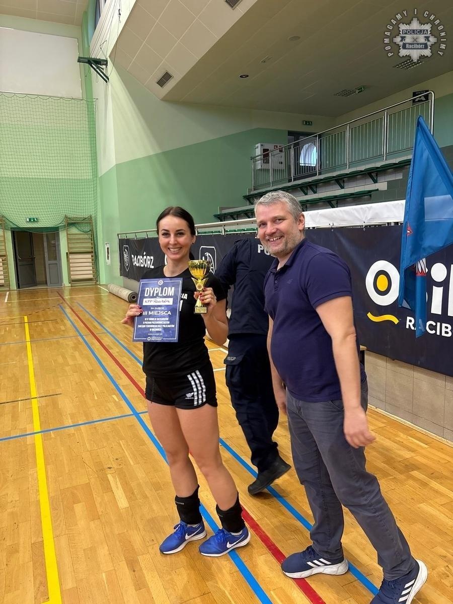 Zdjęcie w galerii na portalu naszraciborz.pl: Siatkarskie zmagania służb mundurowych [FOTO i WIDEO] wiadomości z regionu