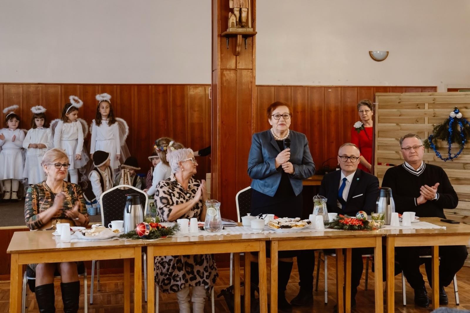 Zdjęcie w galerii na portalu naszraciborz.pl: Świąteczne spotkanie seniorów w Pietrowicach Wielkich wiadomości z regionu