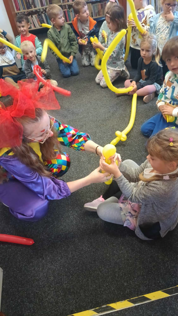 Zdjęcie w galerii na portalu naszraciborz.pl: Skrzypce i magia dźwięku – wyjątkowe spotkanie grup Żabki i Krasnoludki wiadomości z regionu