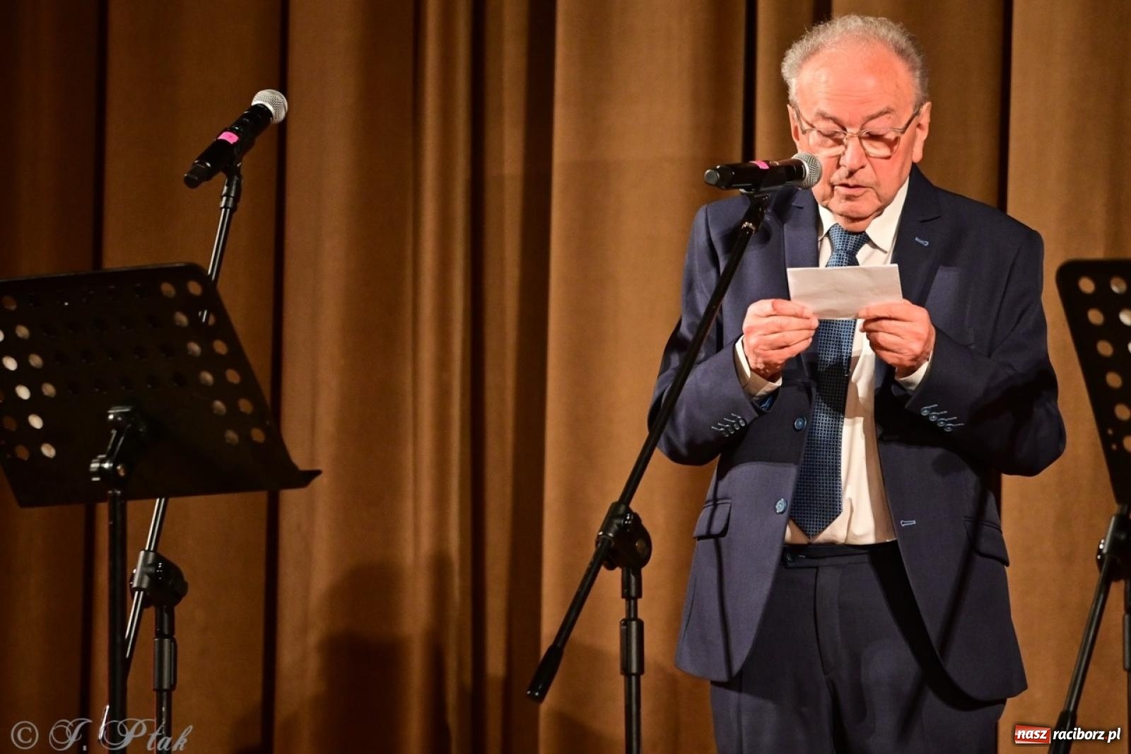 Zdjęcie w galerii na portalu naszraciborz.pl: Oczko, czyli 21. raciborska Gwiazdka Serc [FOTO] wiadomości z regionu