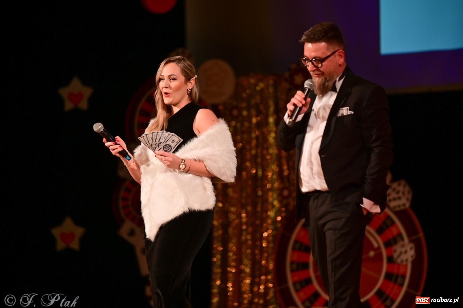 Zdjęcie w galerii na portalu naszraciborz.pl: Oczko, czyli 21. raciborska Gwiazdka Serc [FOTO] wiadomości z regionu