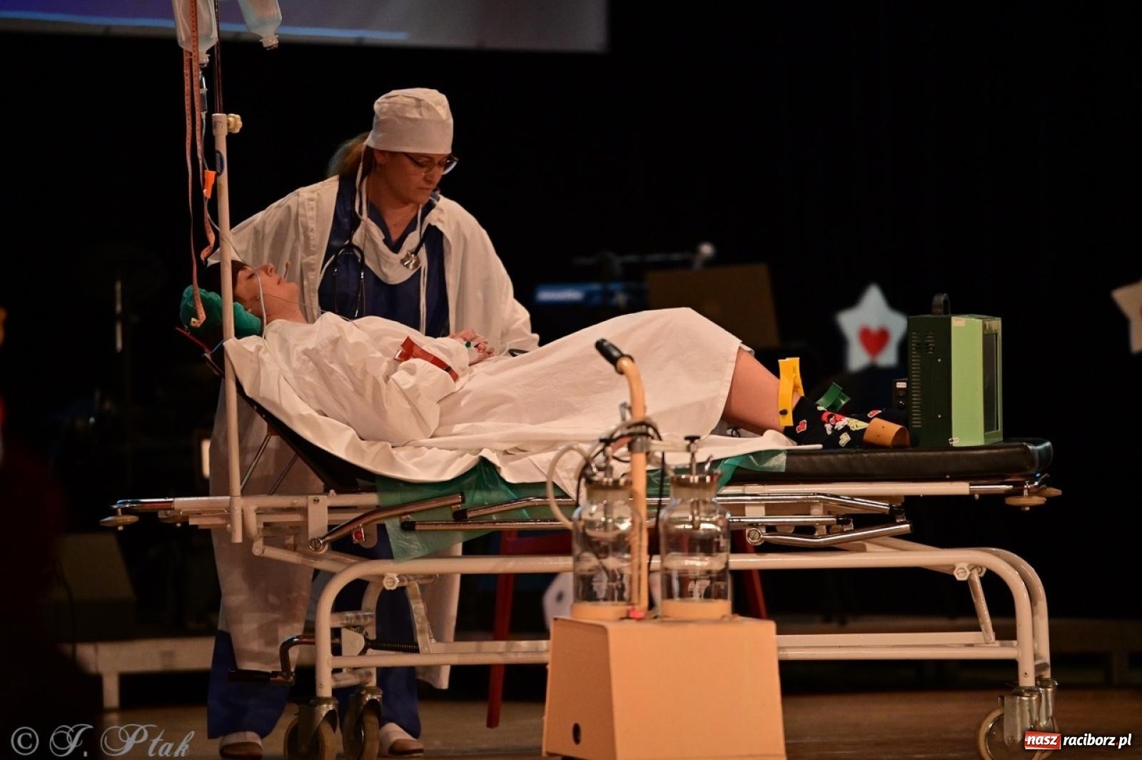 Zdjęcie w galerii na portalu naszraciborz.pl: Oczko, czyli 21. raciborska Gwiazdka Serc [FOTO] wiadomości z regionu