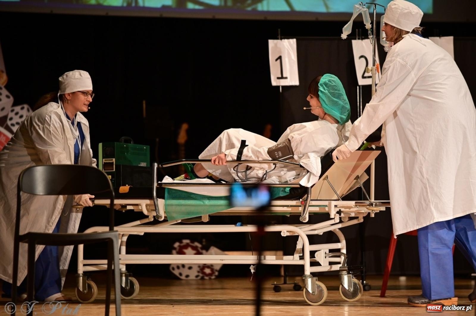 Zdjęcie w galerii na portalu naszraciborz.pl: Oczko, czyli 21. raciborska Gwiazdka Serc [FOTO] wiadomości z regionu