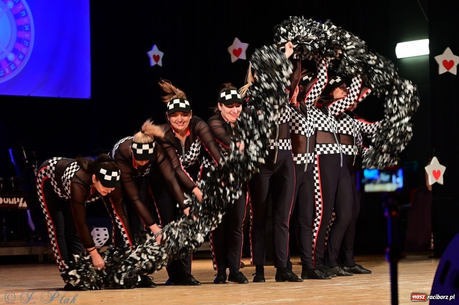Zdjęcie w galerii na portalu naszraciborz.pl: Oczko, czyli 21. raciborska Gwiazdka Serc [FOTO] wiadomości z regionu