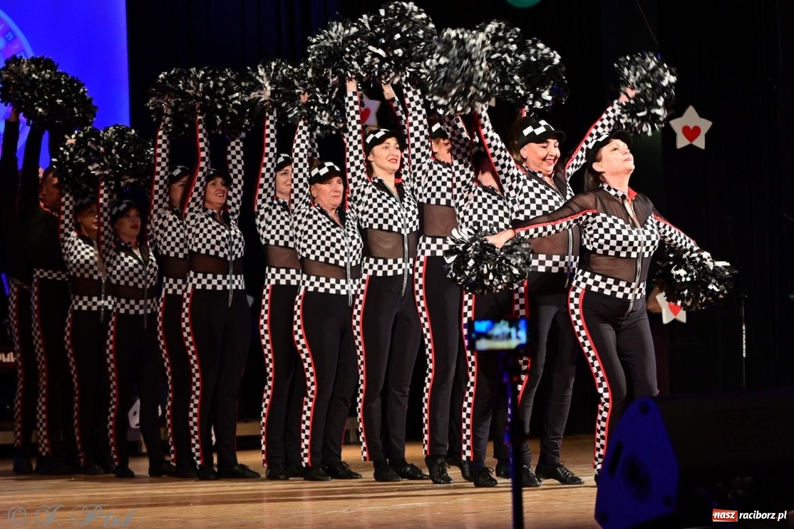 Zdjęcie w galerii na portalu naszraciborz.pl: Oczko, czyli 21. raciborska Gwiazdka Serc [FOTO] wiadomości z regionu