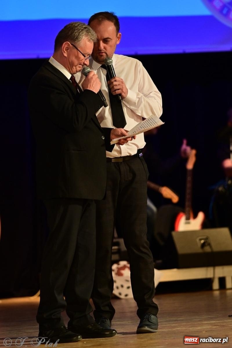 Zdjęcie w galerii na portalu naszraciborz.pl: Oczko, czyli 21. raciborska Gwiazdka Serc [FOTO] wiadomości z regionu