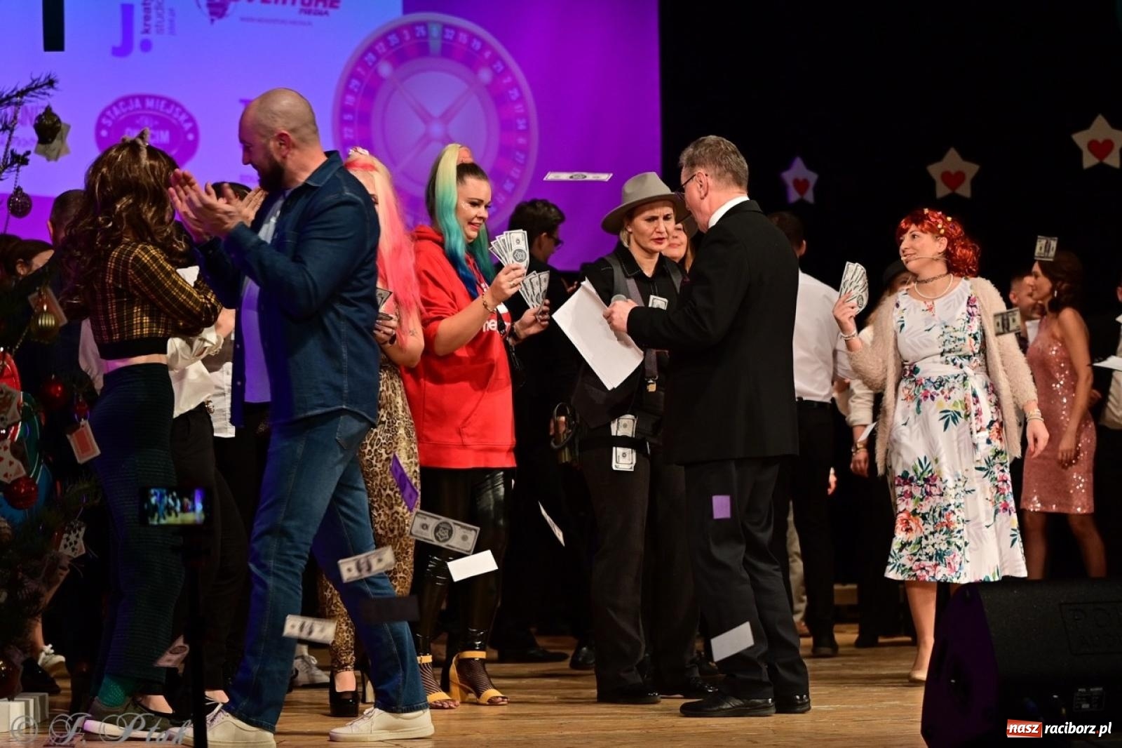 Zdjęcie w galerii na portalu naszraciborz.pl: Oczko, czyli 21. raciborska Gwiazdka Serc [FOTO] wiadomości z regionu