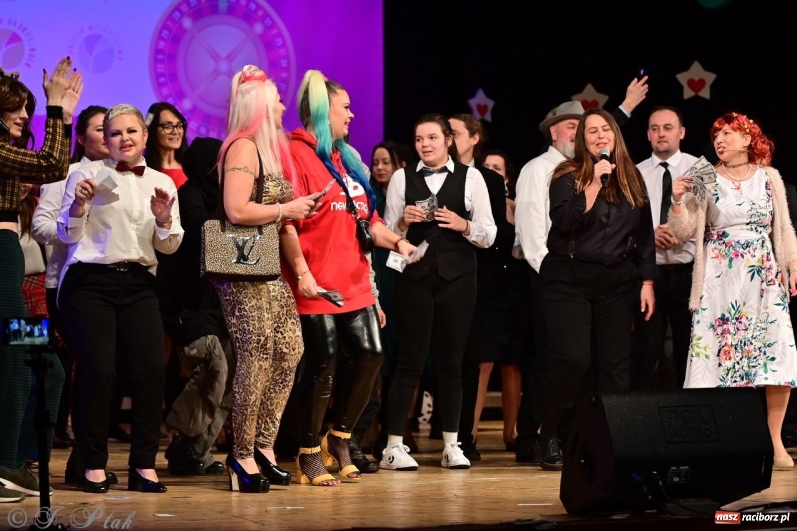 Zdjęcie w galerii na portalu naszraciborz.pl: Oczko, czyli 21. raciborska Gwiazdka Serc [FOTO] wiadomości z regionu