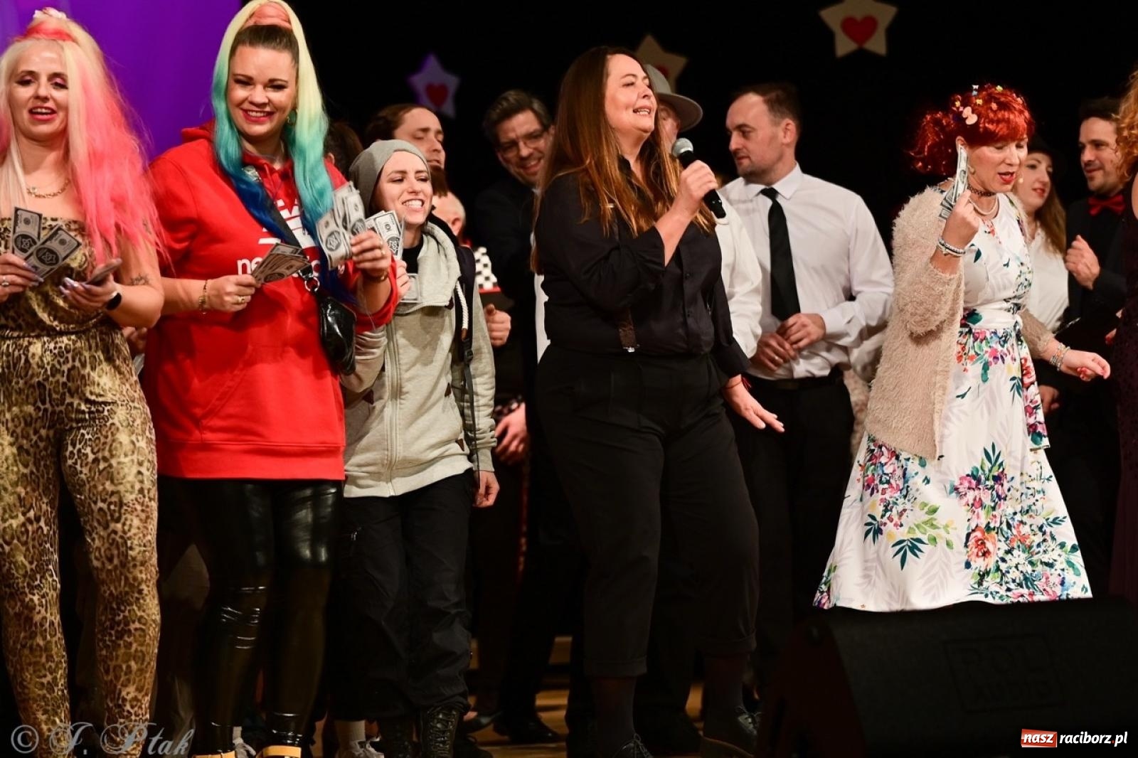 Zdjęcie w galerii na portalu naszraciborz.pl: Oczko, czyli 21. raciborska Gwiazdka Serc [FOTO] wiadomości z regionu
